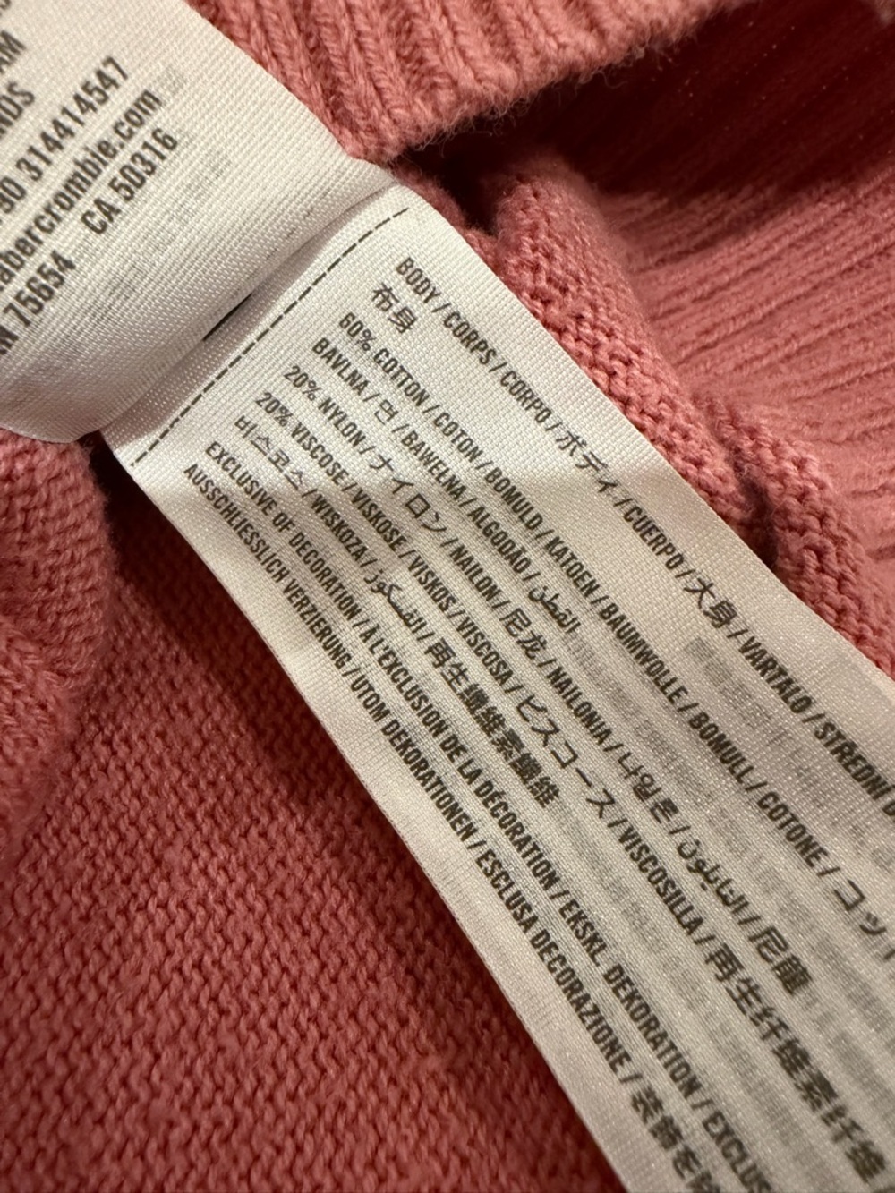 Hollister Pink Button Front Cardigan Sweater Size Medium Y2K Layering - Picture 5 of 6